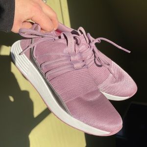 Women’s Under Armour shoes